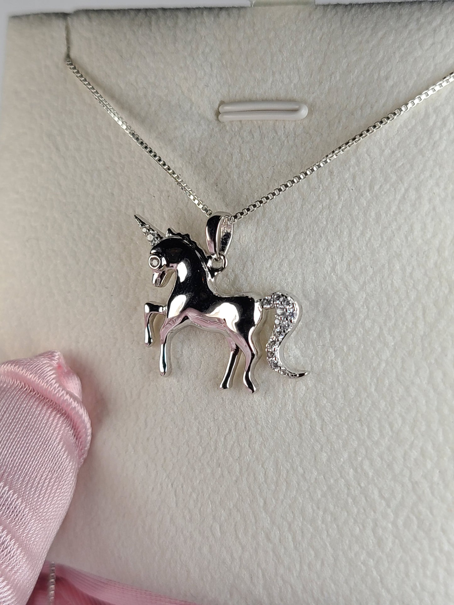 UNICORN NECKLACE