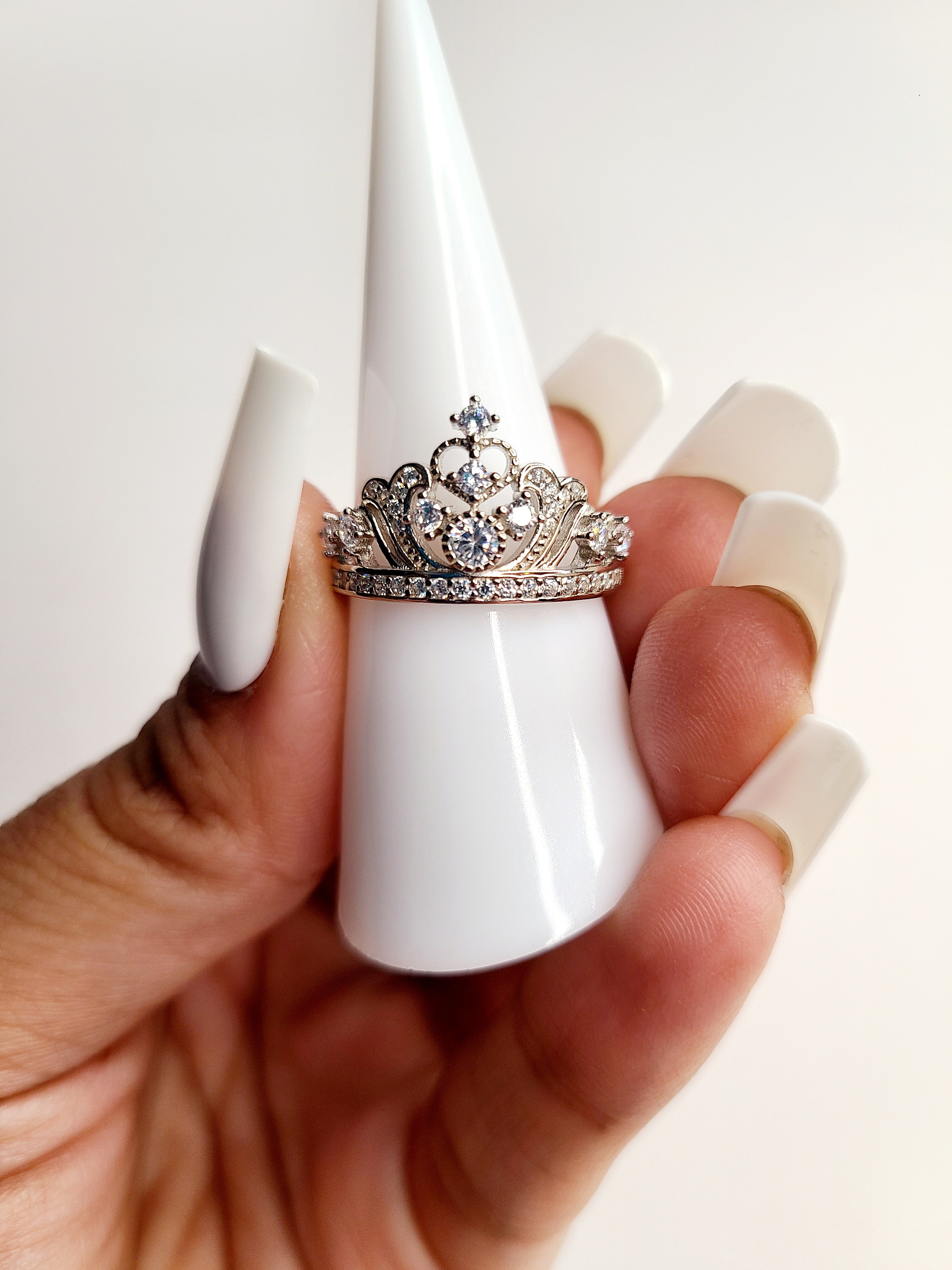 Tiara hot sale crown ring