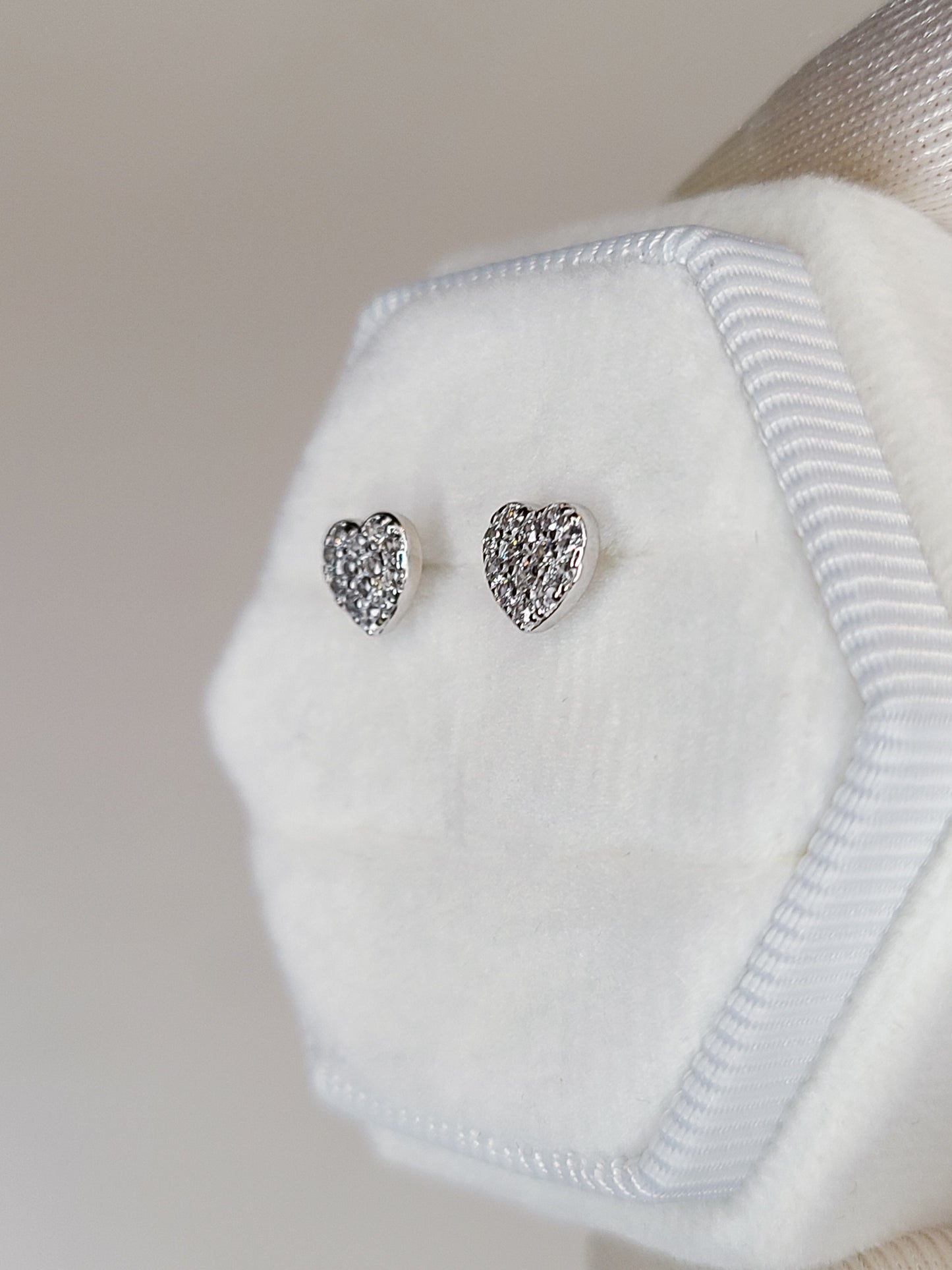 ENDLESS LOVE EARRINGS