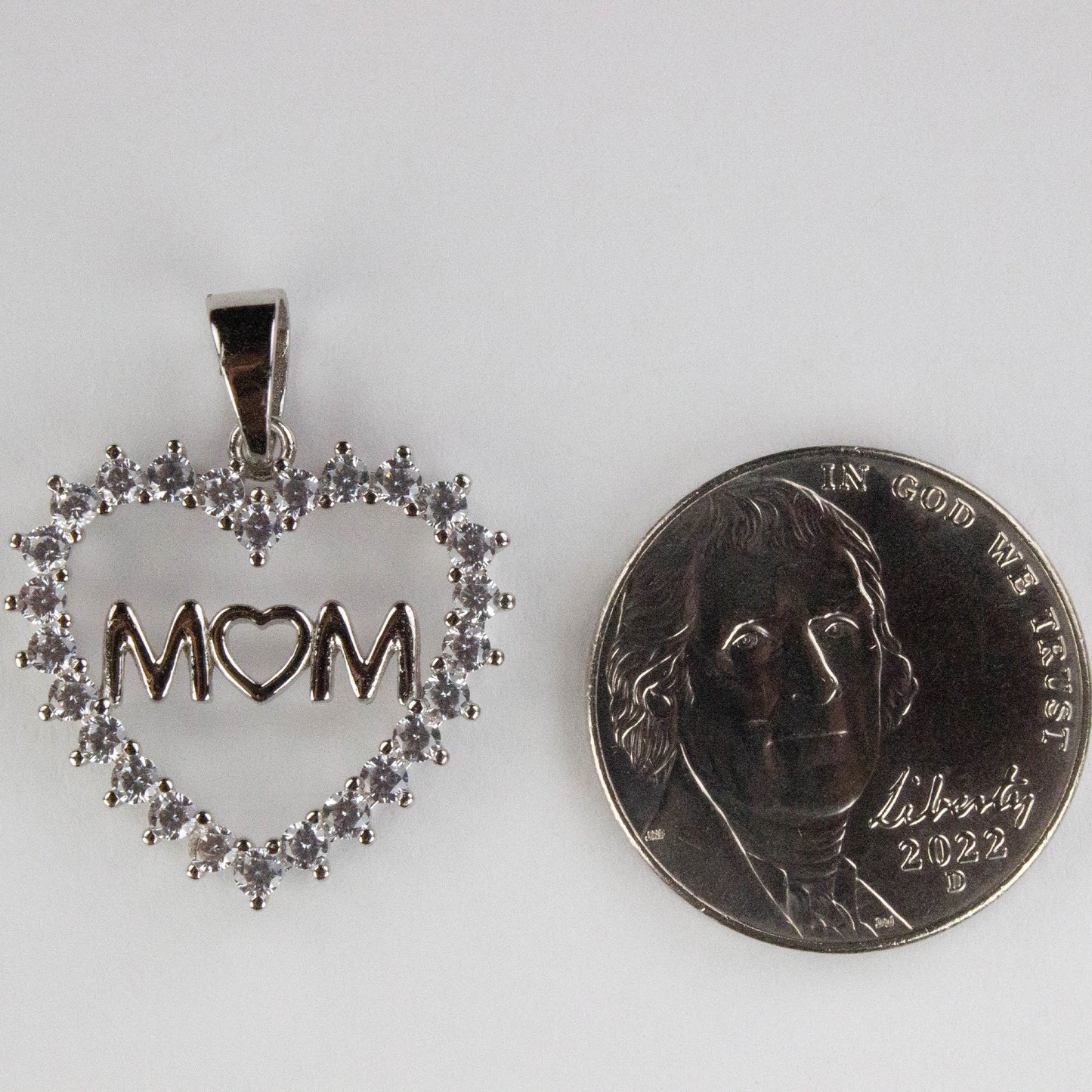 I LOVE YOU MOM NECKLACE